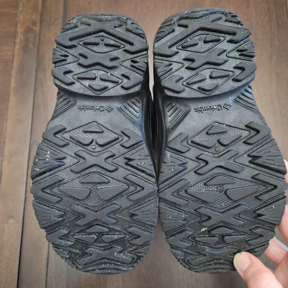 Columbia‎ Bugaboot Plus Omni-Heat Winter Snow Boots Boys US 1 Waterproof Play